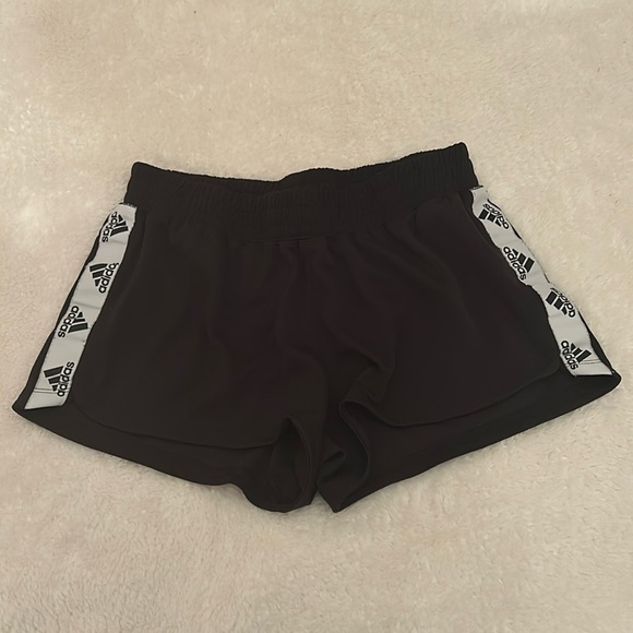 Adidas shorts - Picture 1 of 3